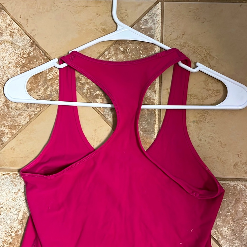 Lululemon - Picture 3 of 3